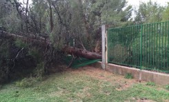 Una tormenta de agua, viento y granizo afecta seriamente a Quinto